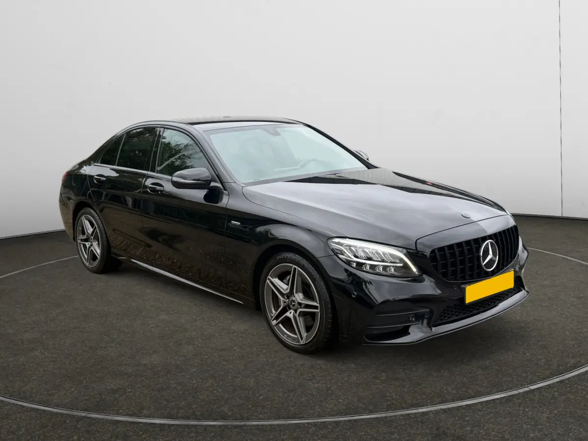 180 Sedan AMG Night Edition Aut- Camera, Keyless, Xenon Led, Burmester, Dynamic select