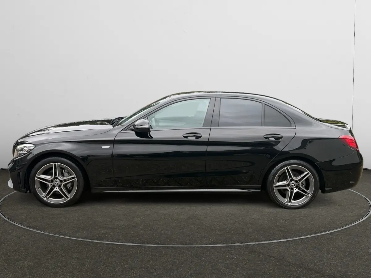 180 Sedan AMG Night Edition Aut- Camera, Keyless, Xenon Led, Burmester, Dynamic select