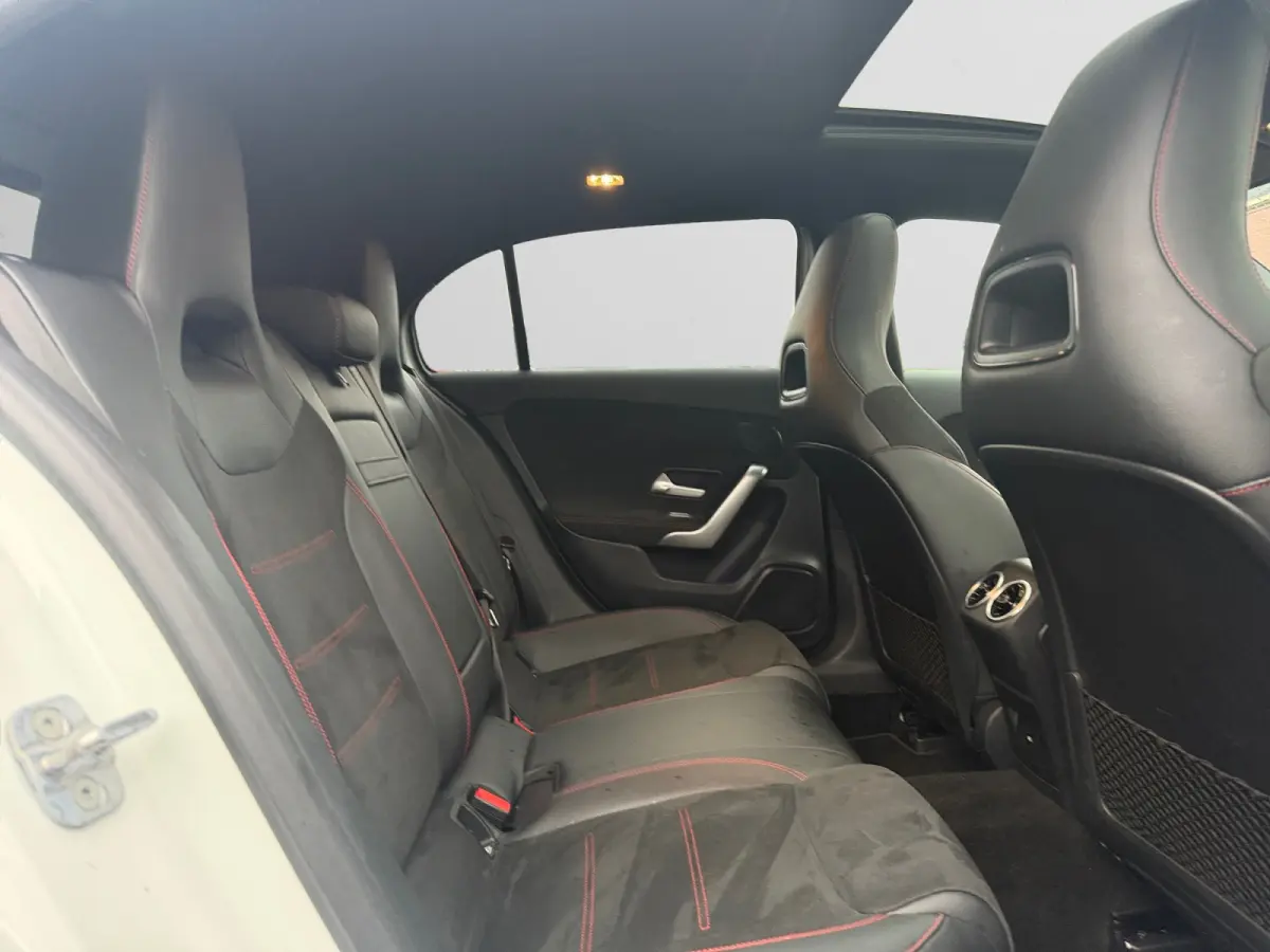 250 e AMG Line Aut- Nieuw Model, Panoramadak, Multibeam Led, Sfeerverlichting, Trekhaak