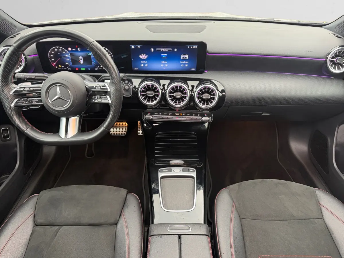 250 e AMG Line Aut- Nieuw Model, Panoramadak, Multibeam Led, Sfeerverlichting, Trekhaak