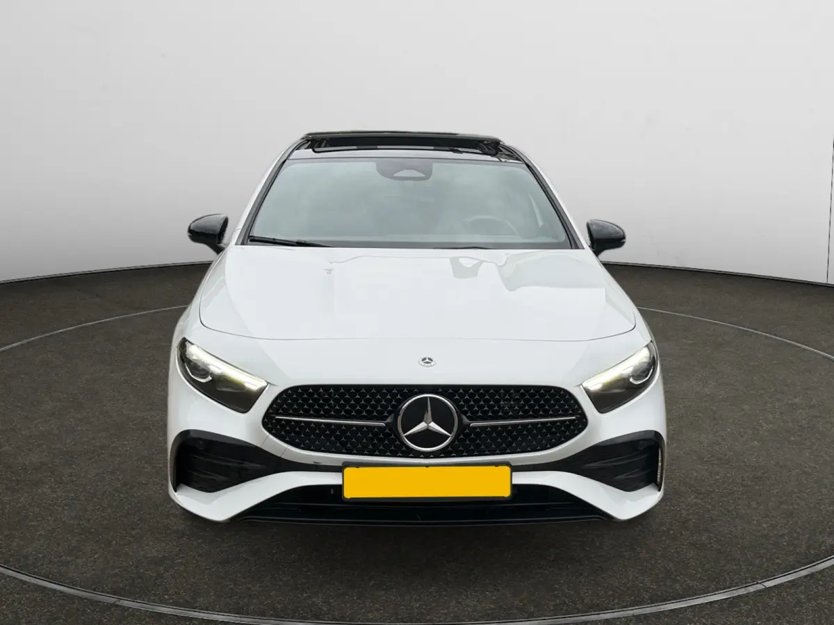 250 e AMG Line Aut- Nieuw Model, Panoramadak, Multibeam Led, Sfeerverlichting, Trekhaak
