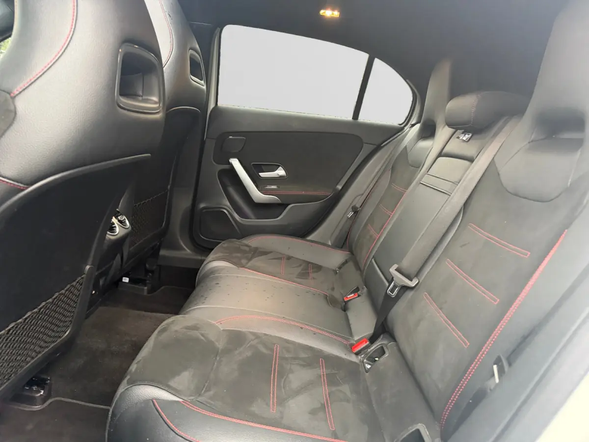 250 e AMG Line Aut- Nieuw Model, Panoramadak, Multibeam Led, Sfeerverlichting, Trekhaak
