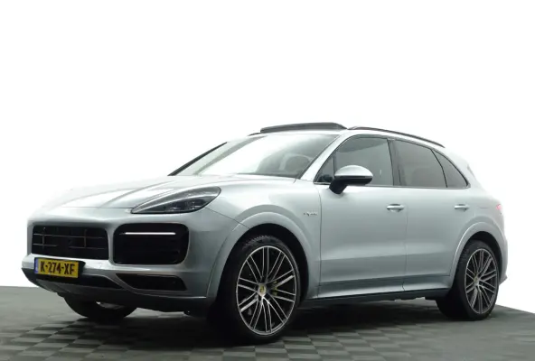 3.0 E-Hybrid Sport Design- Sport Chrono, Soft Close, Head Up, Alcantara Afwerking, Panoramadak, Keyless