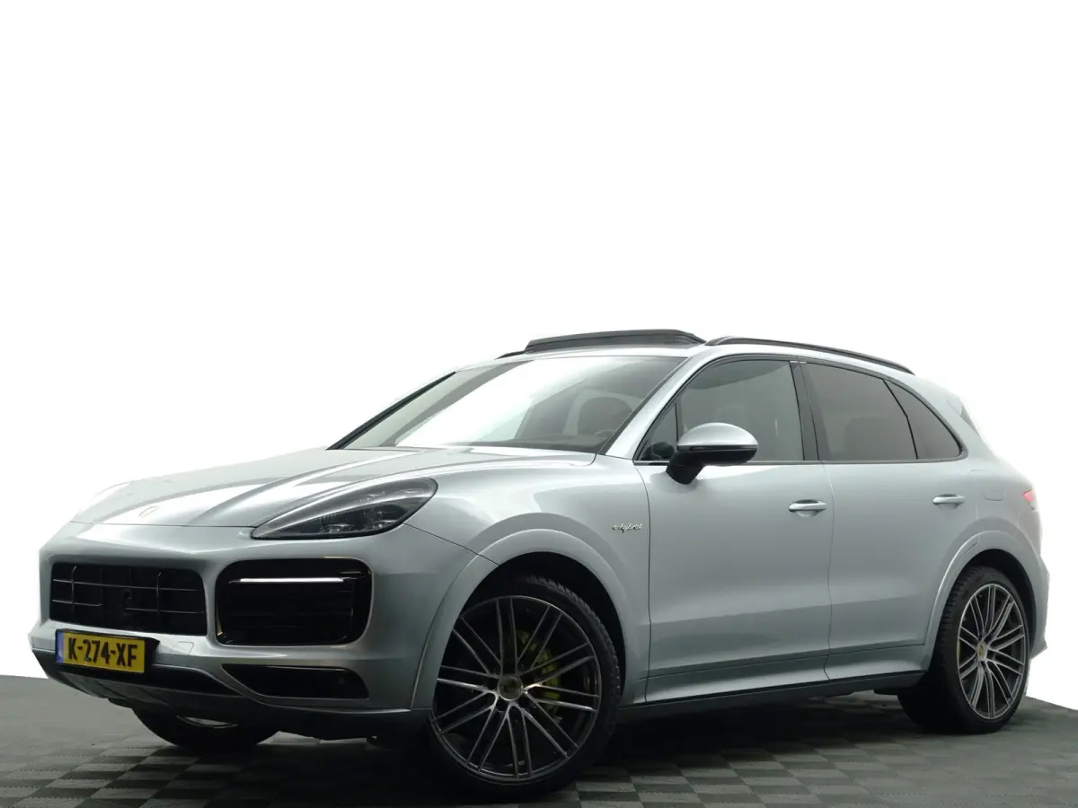 3.0 E-Hybrid Sport Design- Sport Chrono, Soft Close, Head Up, Alcantara Afwerking, Panoramadak, Keyless