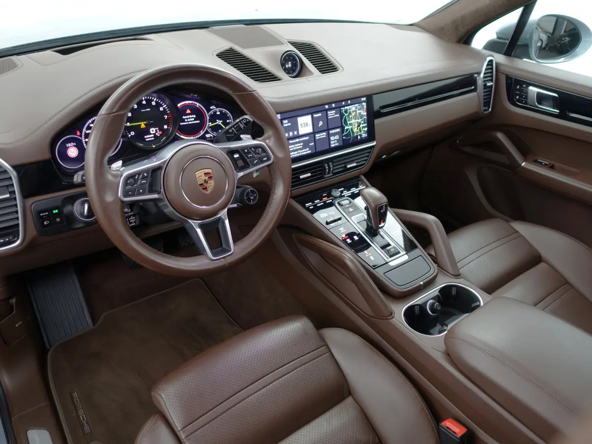 3.0 E-Hybrid Sport Design- Sport Chrono, Soft Close, Head Up, Alcantara Afwerking, Panoramadak, Keyless