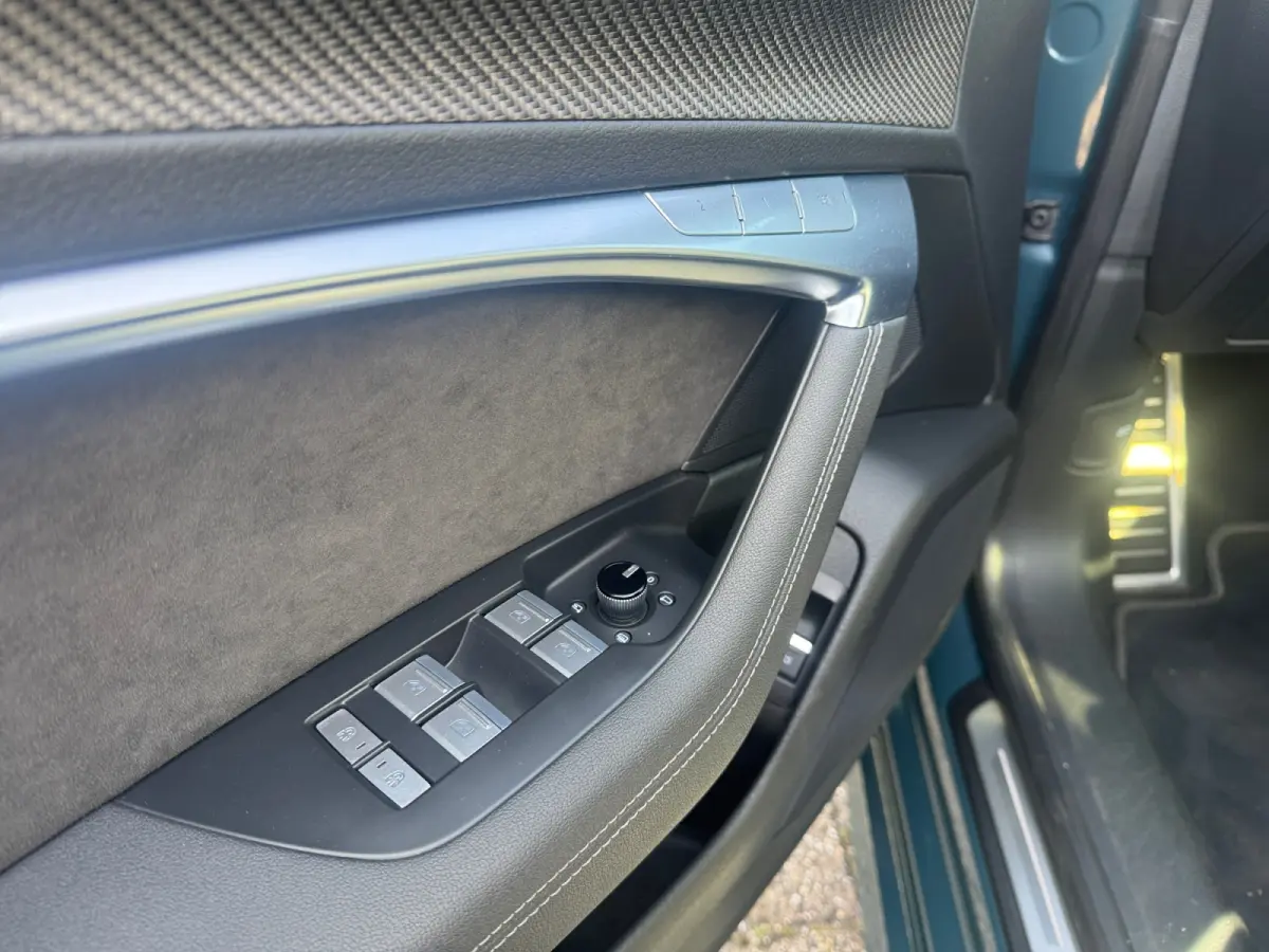 55 TFSI e quattro Competition Carplay, Panoramadak, Stoelmassage, Leer, Camera