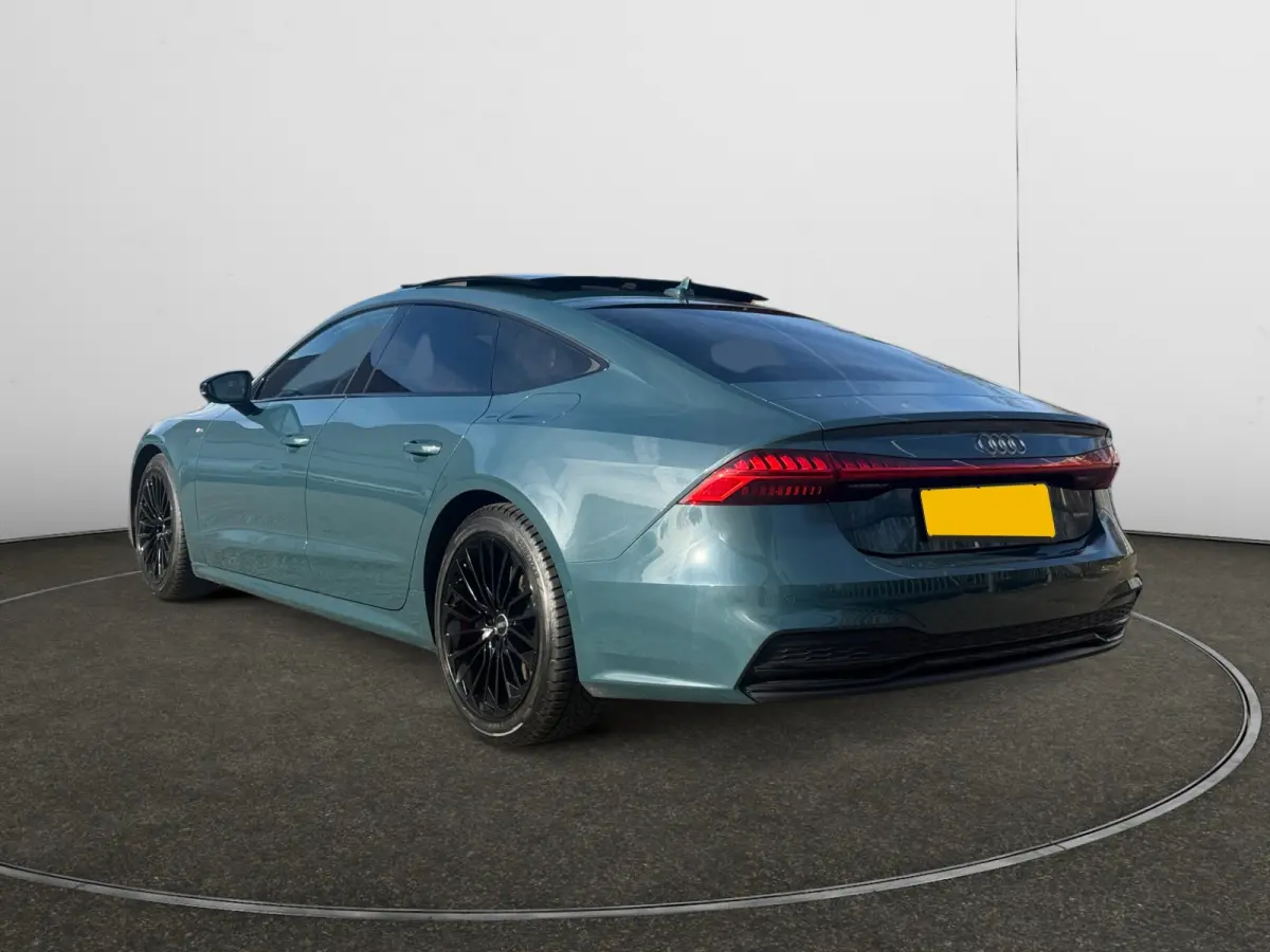 55 TFSI e quattro Competition Carplay, Panoramadak, Stoelmassage, Leer, Camera