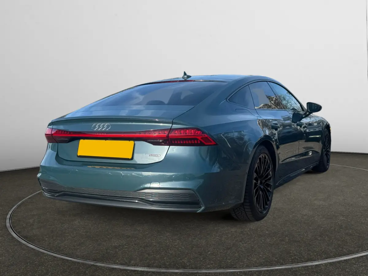 55 TFSI e quattro Competition Carplay, Panoramadak, Stoelmassage, Leer, Camera