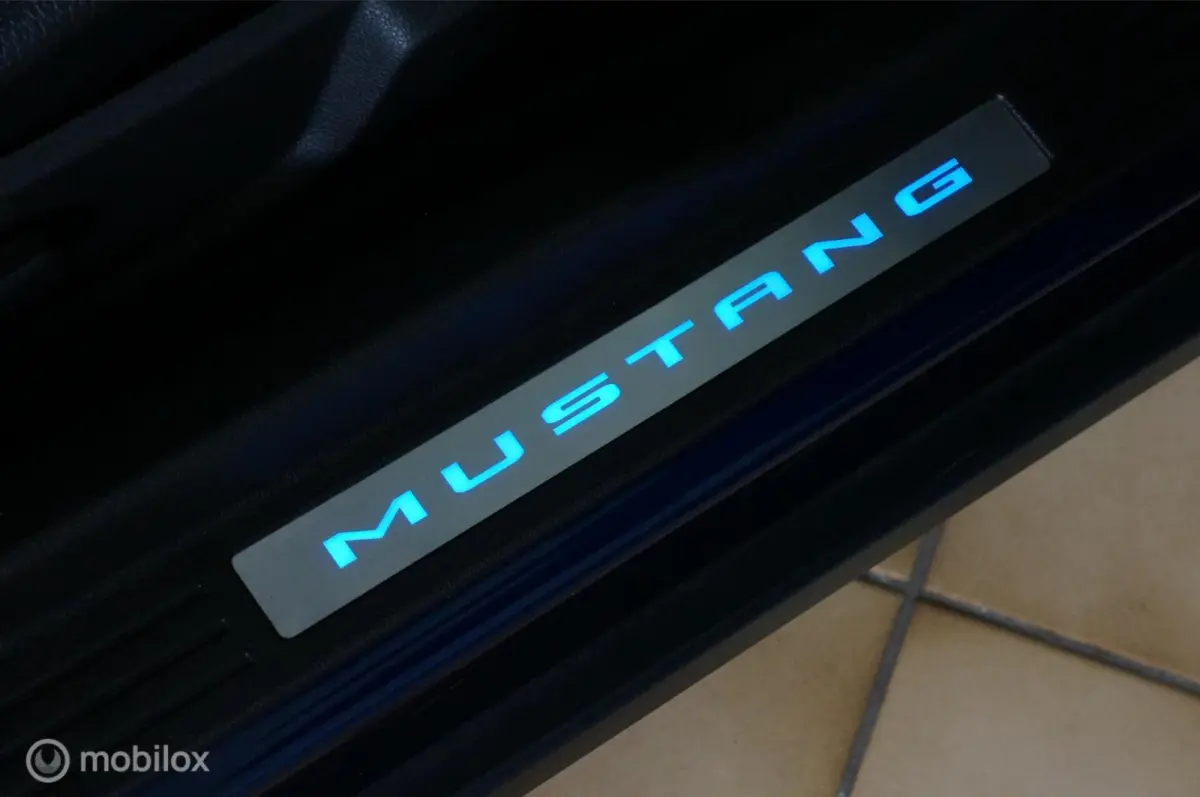 USA 5.0 V8 GT Premium Manual Coyote Shaker Tof!