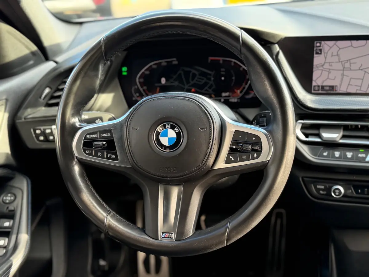 118i Executive Edition 2020 AUT NAVI NAP 1e Eig!