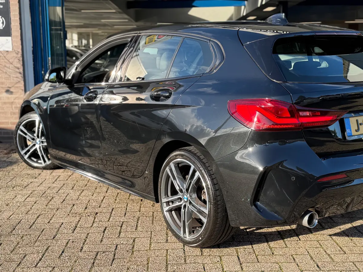 118i Executive Edition 2020 AUT NAVI NAP 1e Eig!