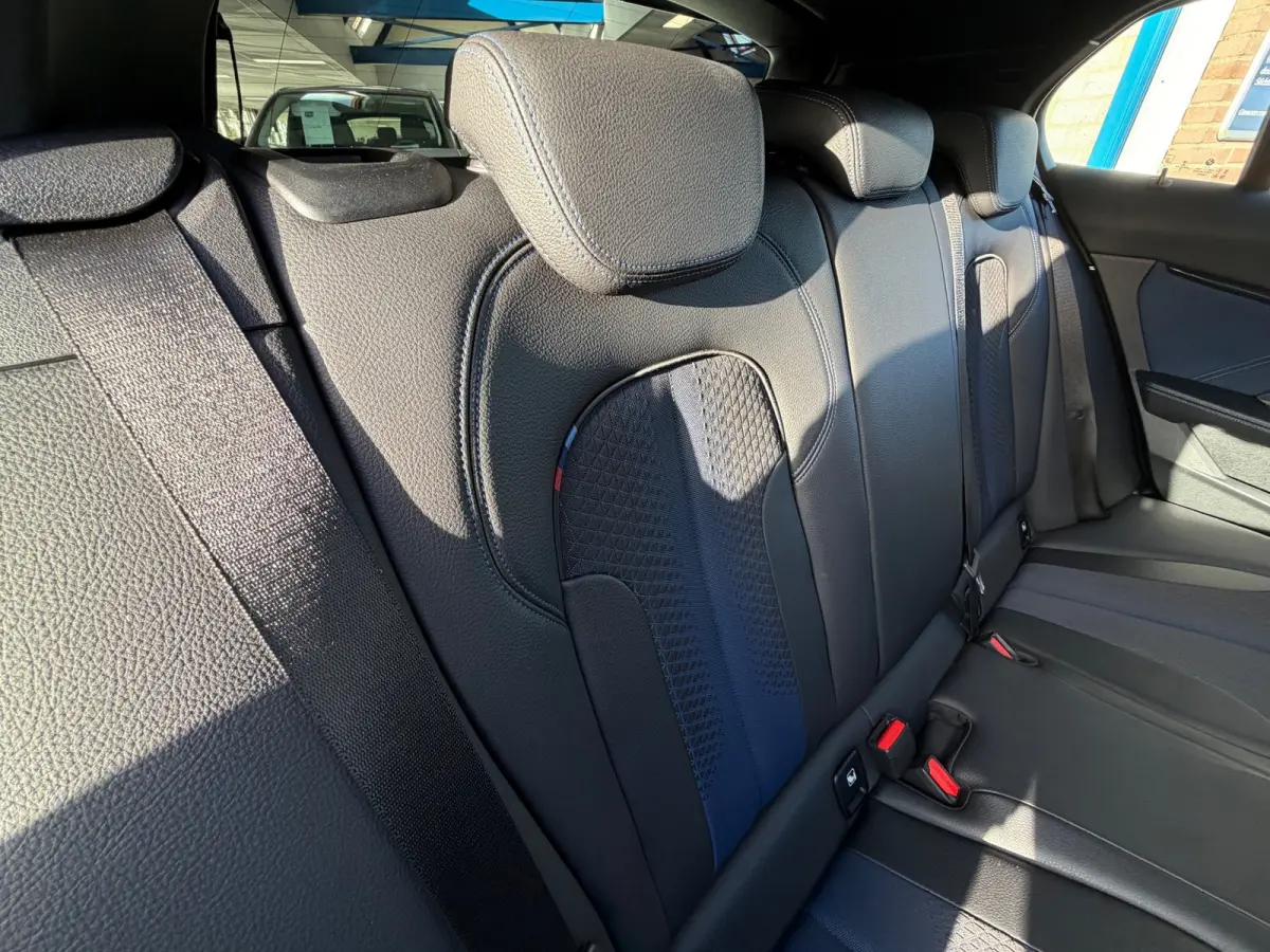 118i Executive Edition 2020 AUT NAVI NAP 1e Eig!
