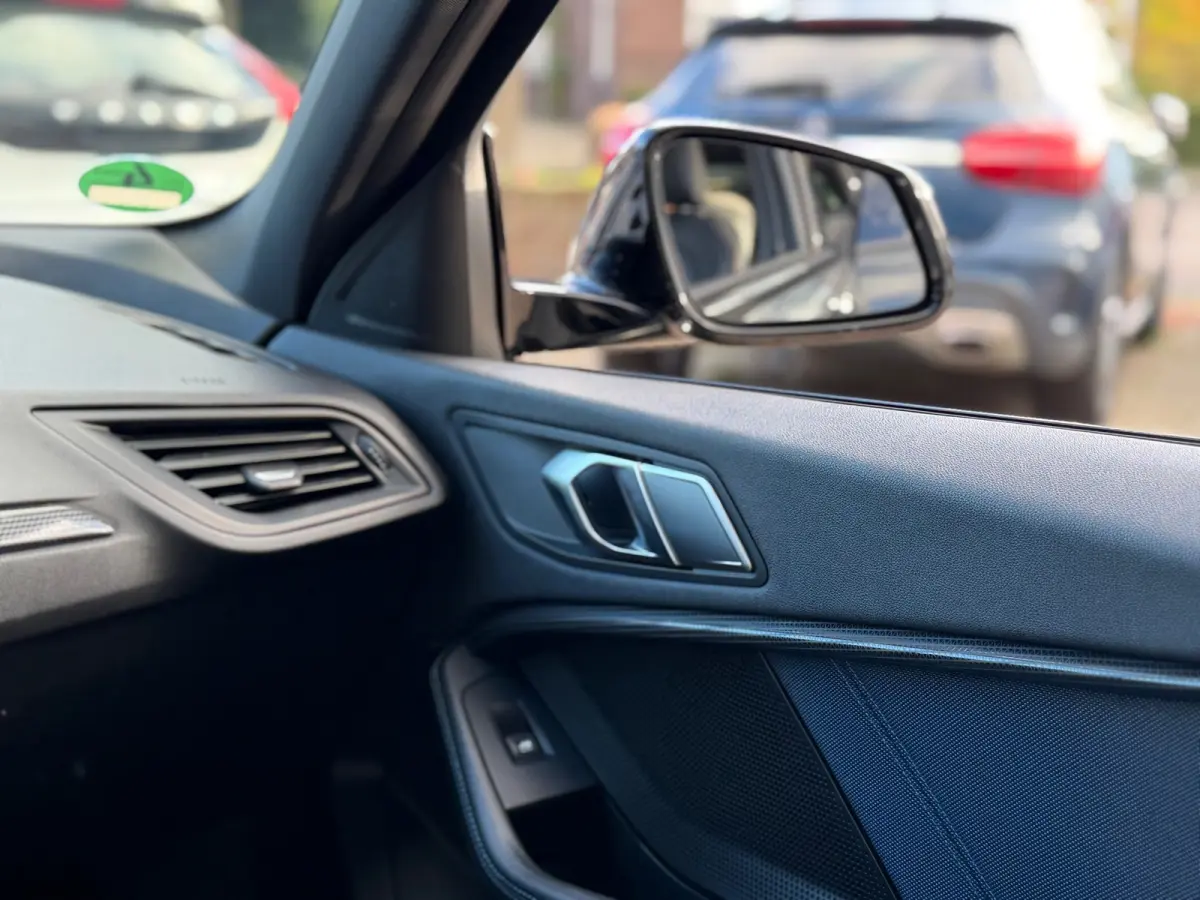 118i Executive Edition 2020 AUT NAVI NAP 1e Eig!