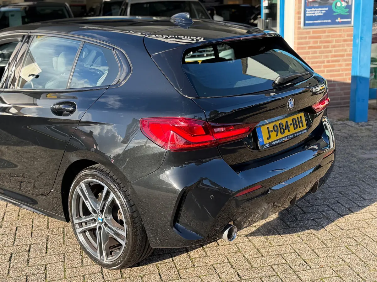 118i Executive Edition 2020 AUT NAVI NAP 1e Eig!