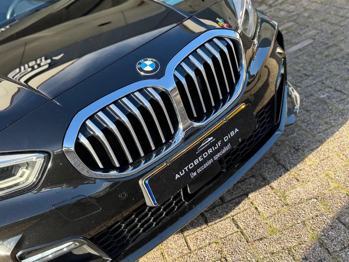 118i Executive Edition 2020 AUT NAVI NAP 1e Eig!