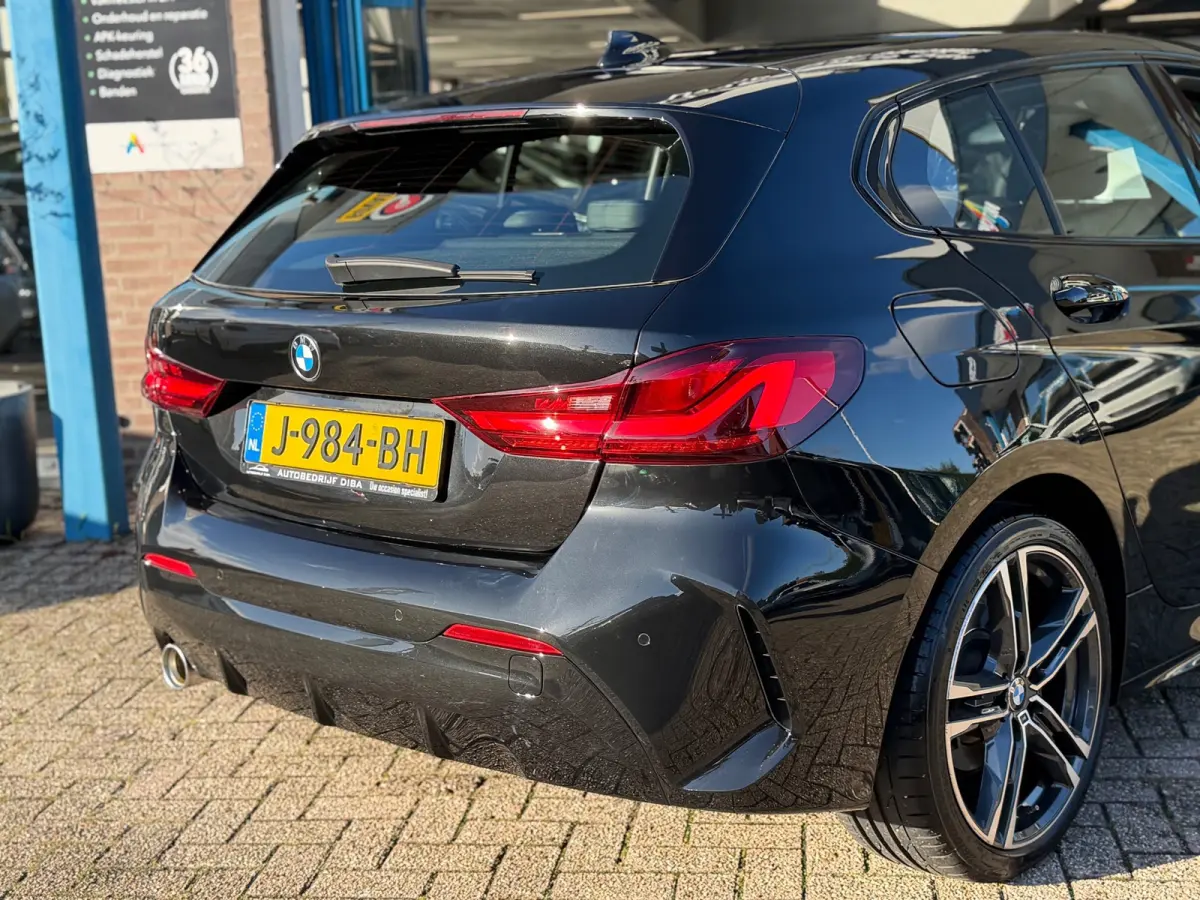 118i Executive Edition 2020 AUT NAVI NAP 1e Eig!