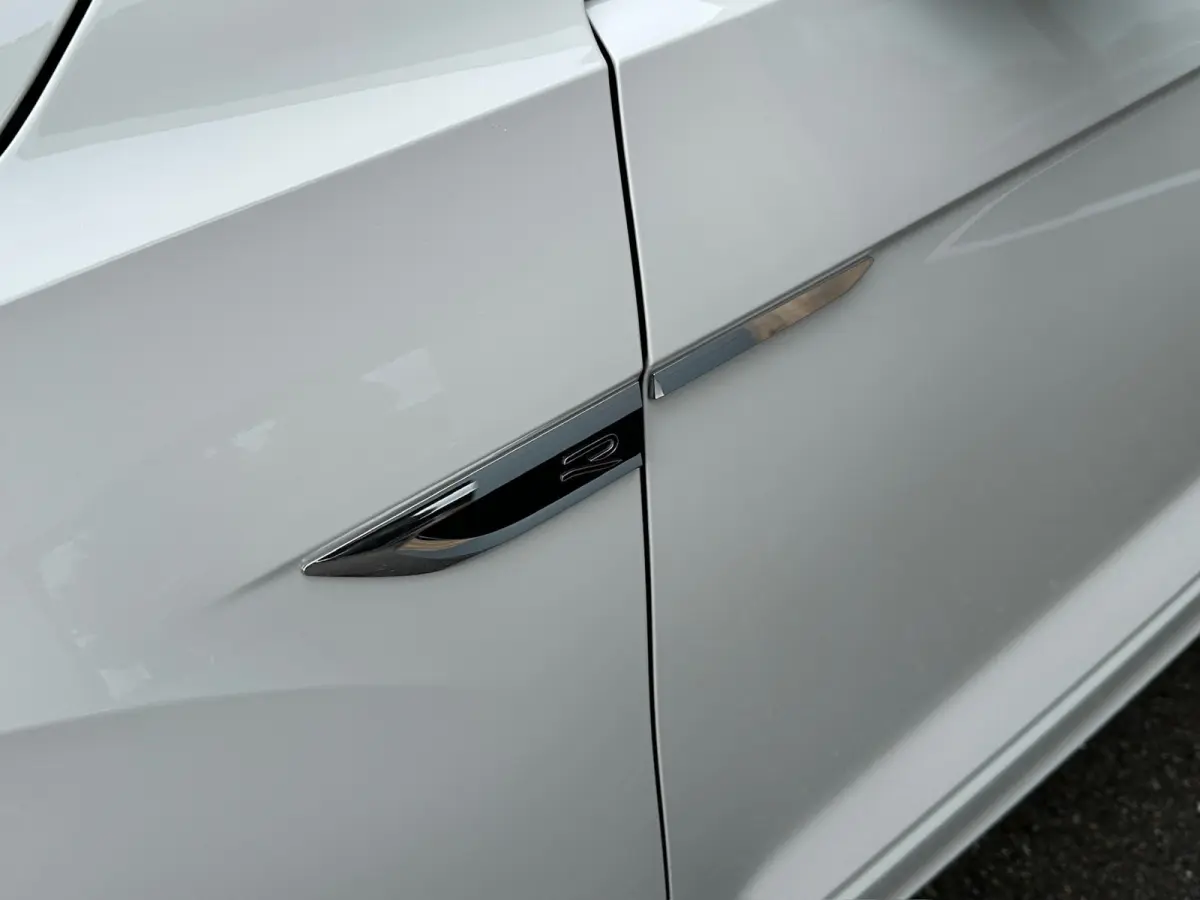 1.5 TSI 150pk DSG R-Line | Camera | Keyless | Elek. Achterklep | Dode hoek | Rijklaar incl. 1 jaar Bovag garantie