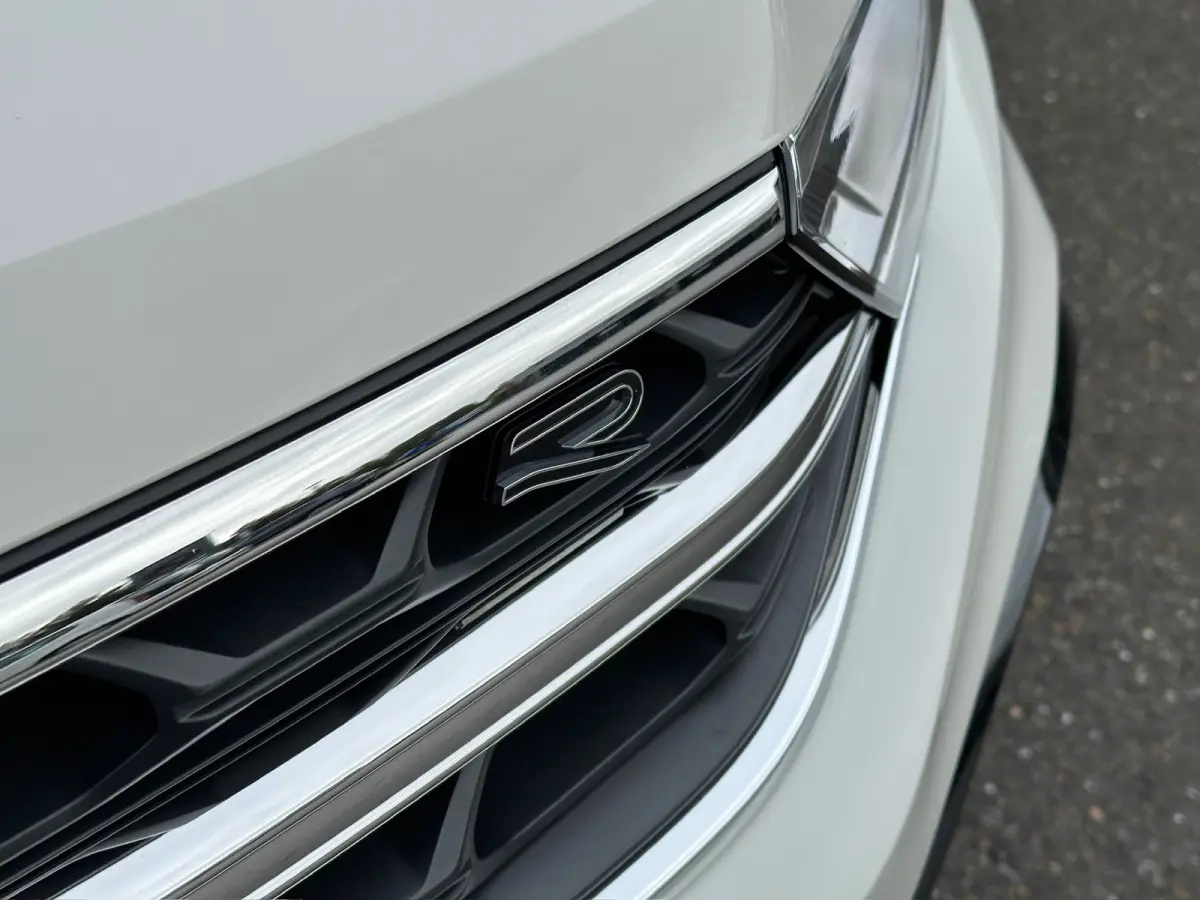 1.5 TSI 150pk DSG R-Line | Camera | Keyless | Elek. Achterklep | Dode hoek | Rijklaar incl. 1 jaar Bovag garantie