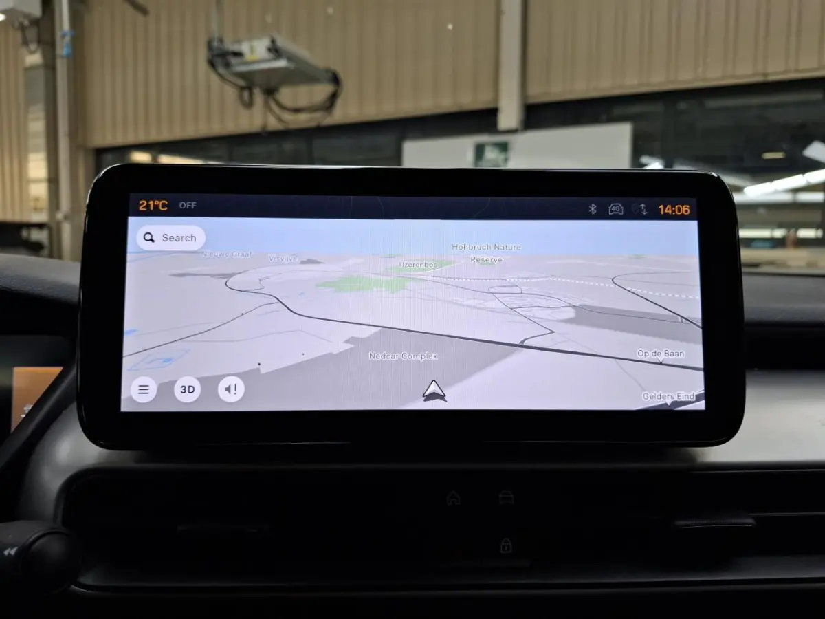 1.2 e-Hybrid Summit | Tot 8 Jaar Garantie | Navigatie | Camera | Elektrische Achterklep | Apple Carplay & Android Auto | LED | Parkeersensoren |