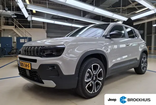 1.2 e-Hybrid Summit | Tot 8 Jaar Garantie | Navigatie | Camera | Elektrische Achterklep | Apple Carplay & Android Auto | LED | Parkeersensoren |