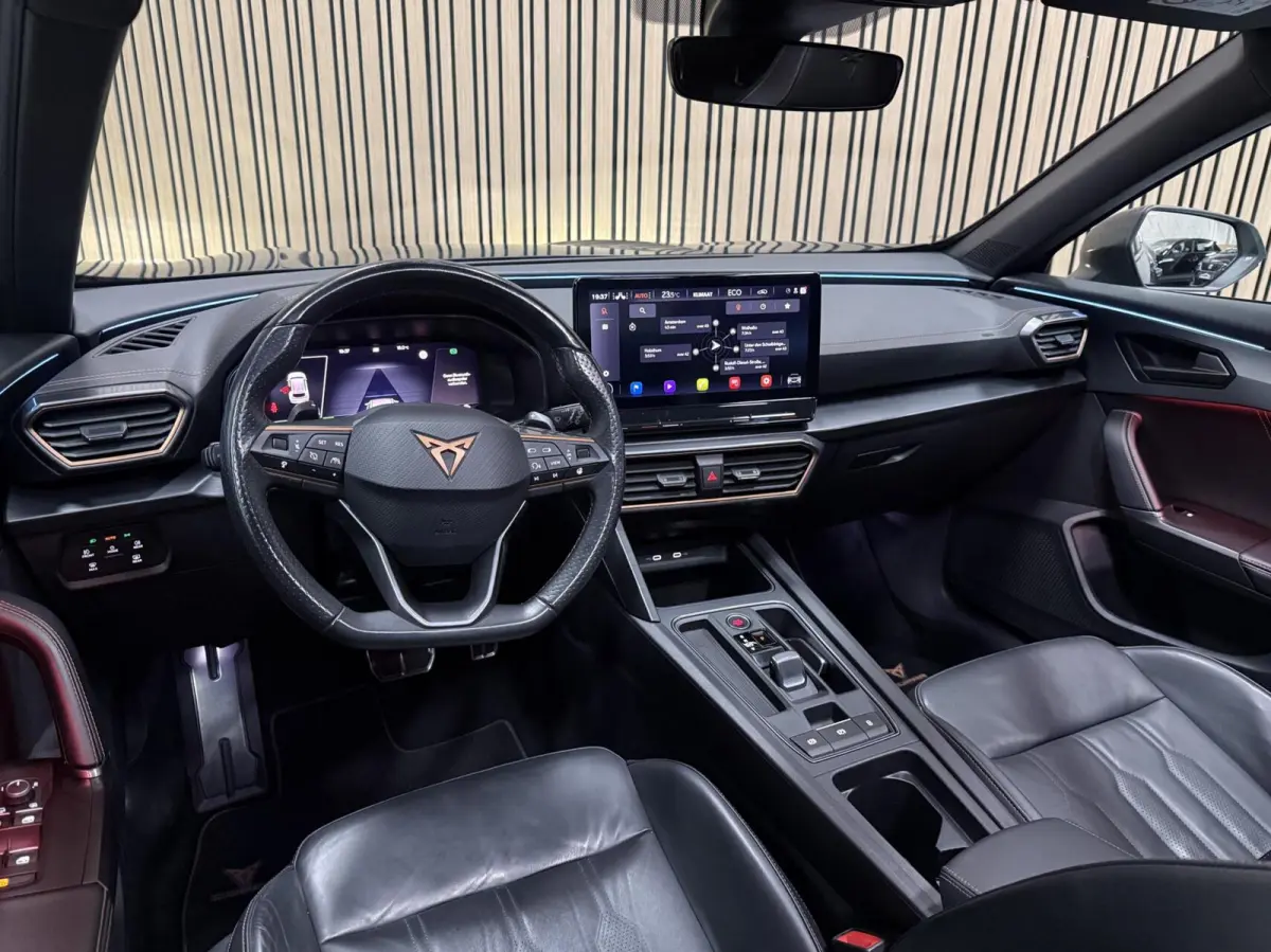 1.4 e-Hybrid VZ Performance | PANO | trekhaak