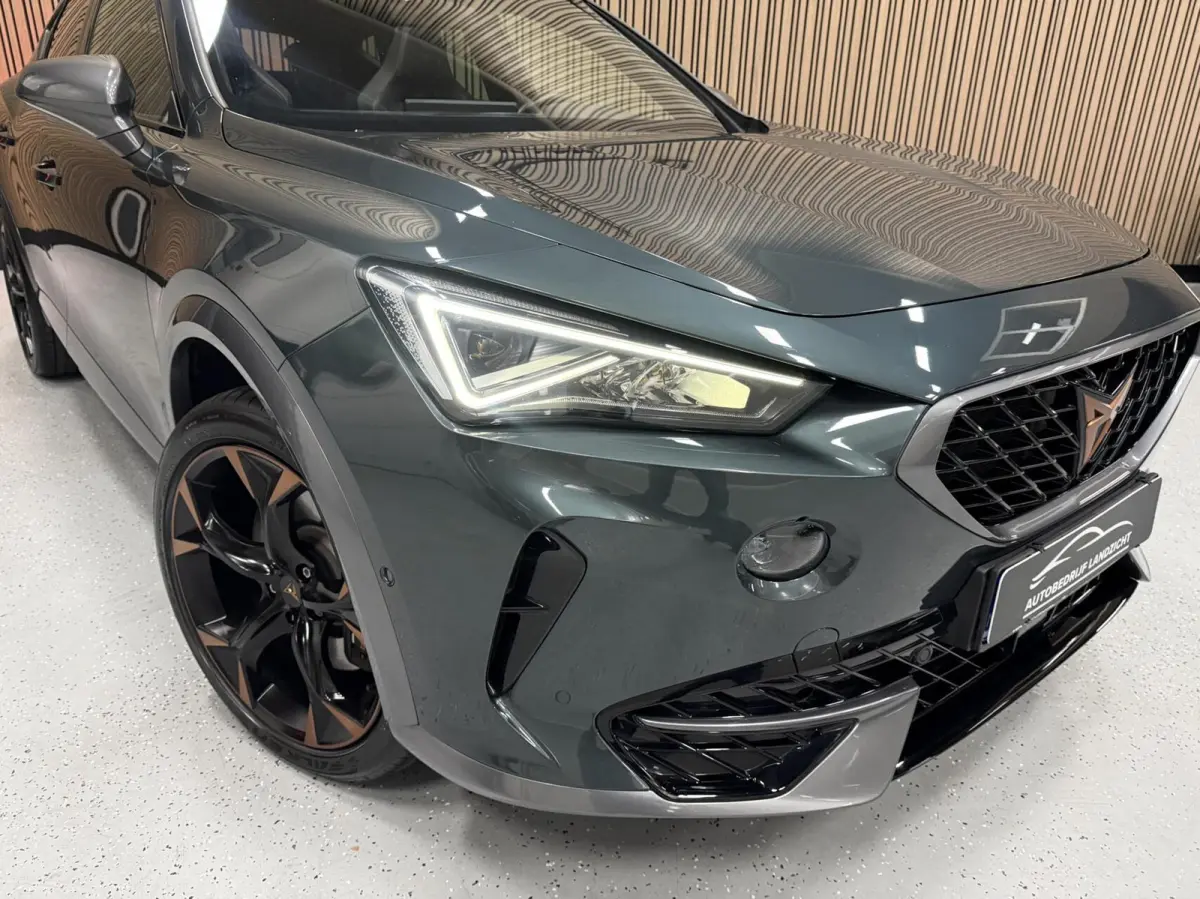 1.4 e-Hybrid VZ Performance | PANO | trekhaak