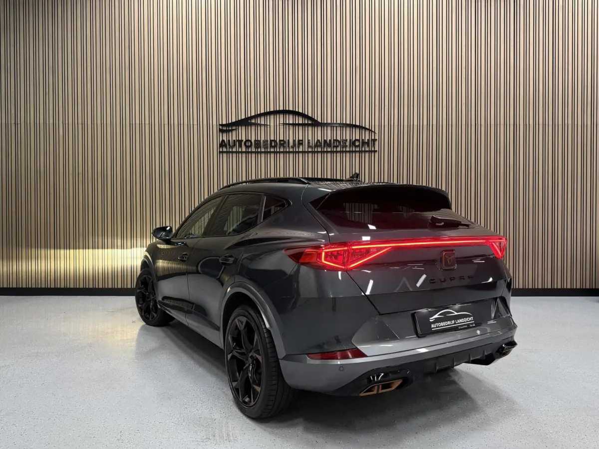 1.4 e-Hybrid VZ Performance | PANO | trekhaak