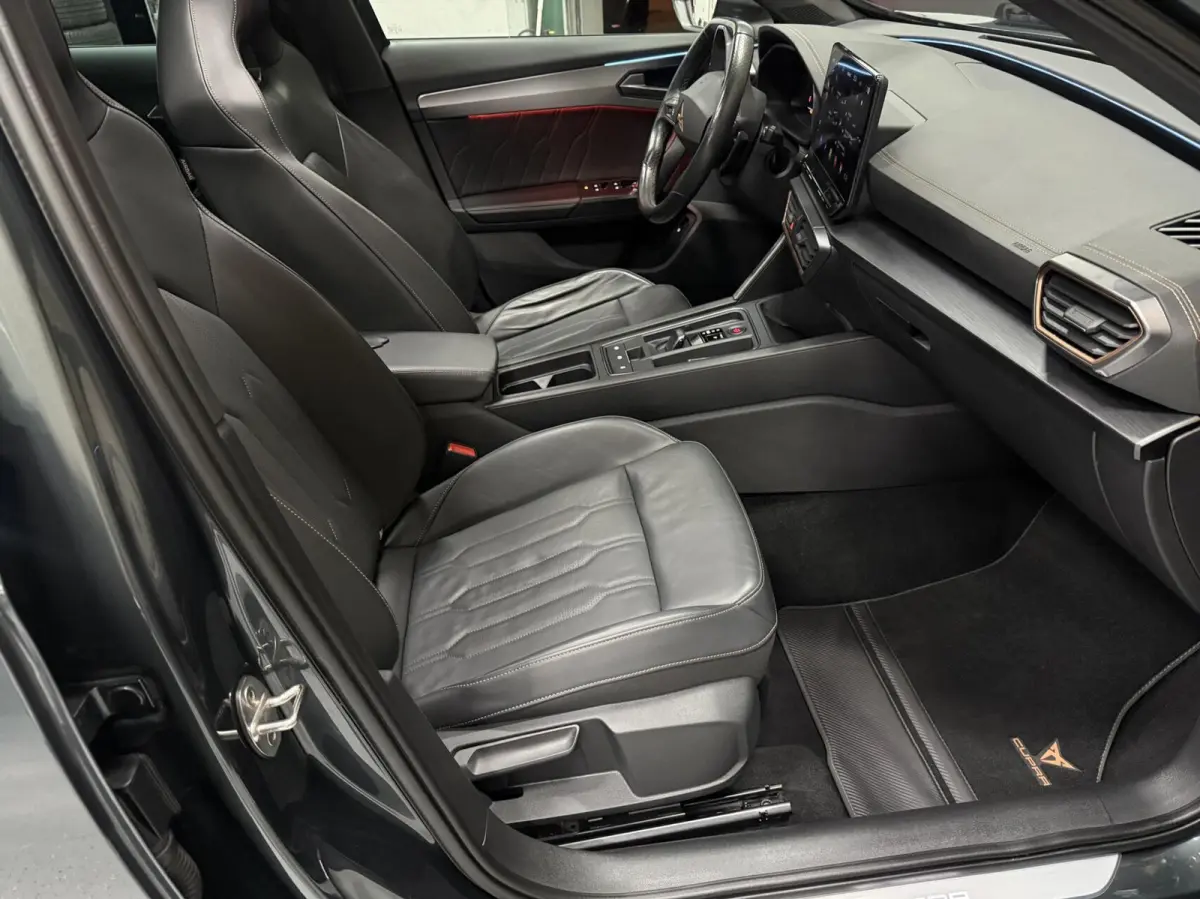 1.4 e-Hybrid VZ Performance | PANO | trekhaak