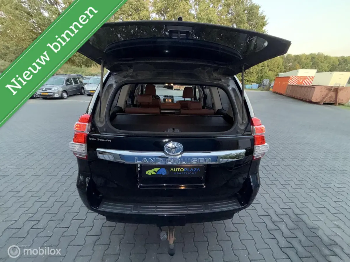 LandCruiser / 3.0 D-4D VX / 5DRS / AUTOMAAT / KEYLESS / STOEL/STUURVERWARMIN / CRUISE CONTROLE / LEDER