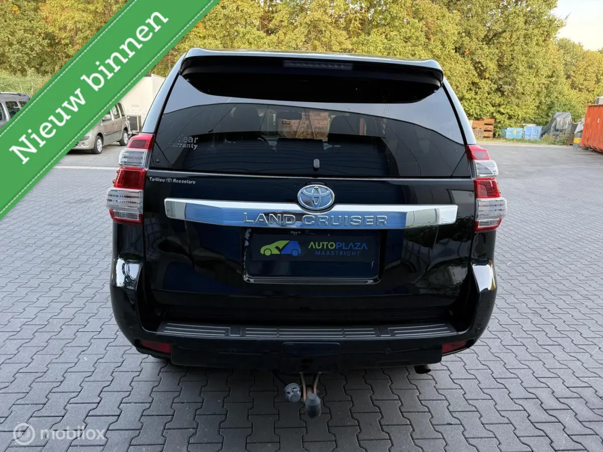 LandCruiser / 3.0 D-4D VX / 5DRS / AUTOMAAT / KEYLESS / STOEL/STUURVERWARMIN / CRUISE CONTROLE / LEDER