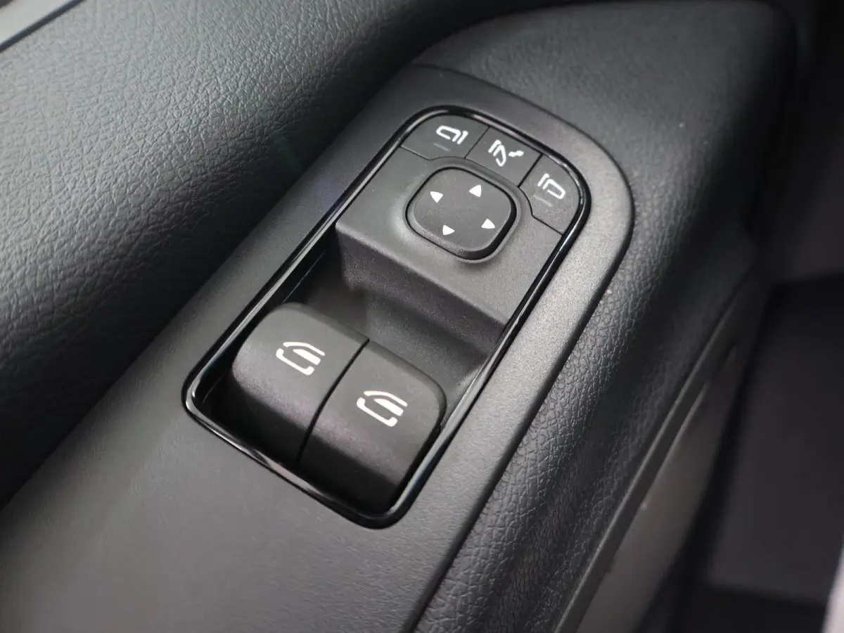 319 CDI | AUT. | L2 H2 | SCHUIFDEUR L+R | LED | NAVIGATIE | DISTRONIC | WINTERPAKKET | ALARM | APPLE CARPLAY/ANDROID AUTO | GEVEERDE BESTUURDERSSTOEL | 3500KG. AHW | BPM-VRIJ / 2024 |