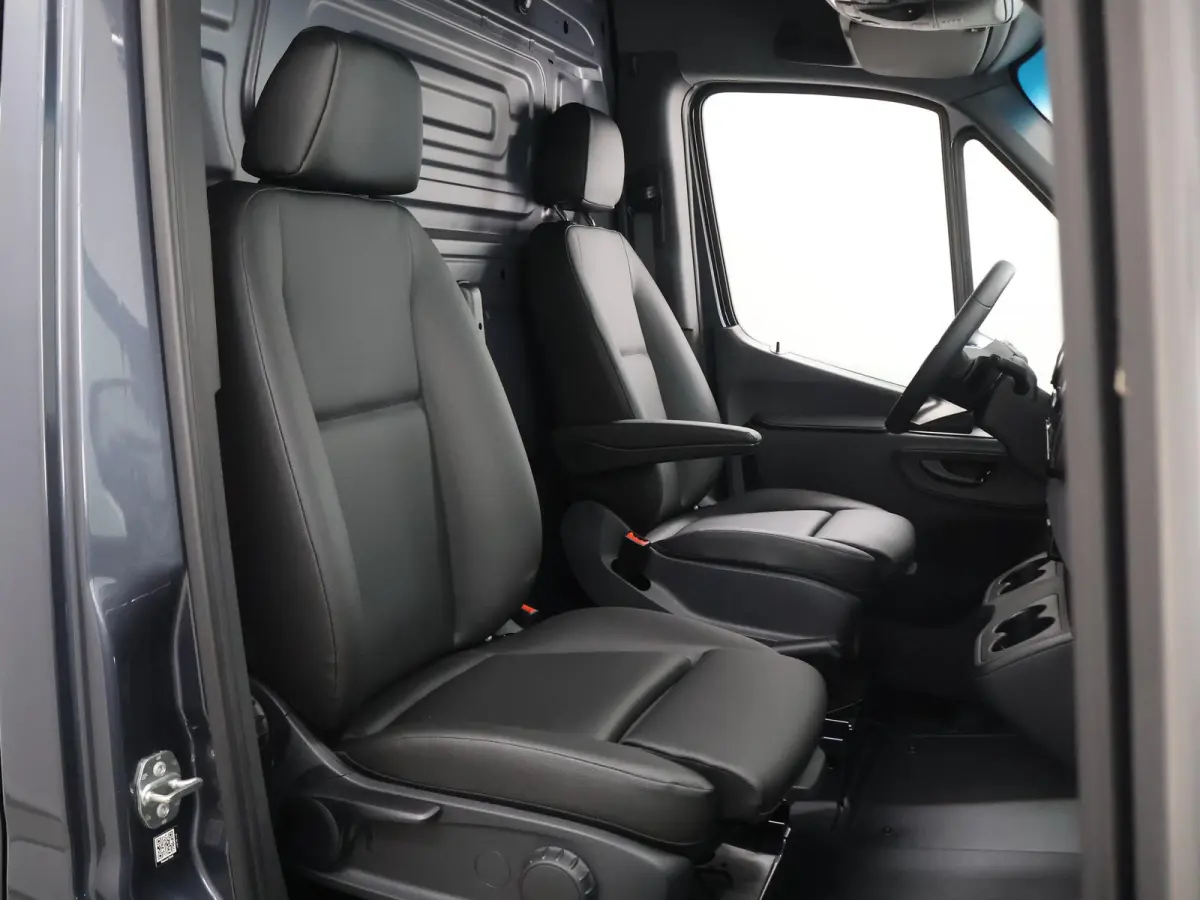 319 CDI | AUT. | L2 H2 | SCHUIFDEUR L+R | LED | NAVIGATIE | DISTRONIC | WINTERPAKKET | ALARM | APPLE CARPLAY/ANDROID AUTO | GEVEERDE BESTUURDERSSTOEL | 3500KG. AHW | BPM-VRIJ / 2024 |
