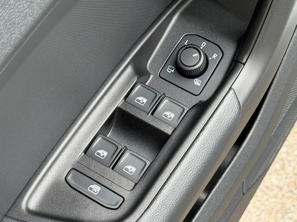 25 TFSI S-tronic Advanced | Carplay | Cruise | Stoelverwarming | Rijklaar incl. 1 jaar Bovag garantie