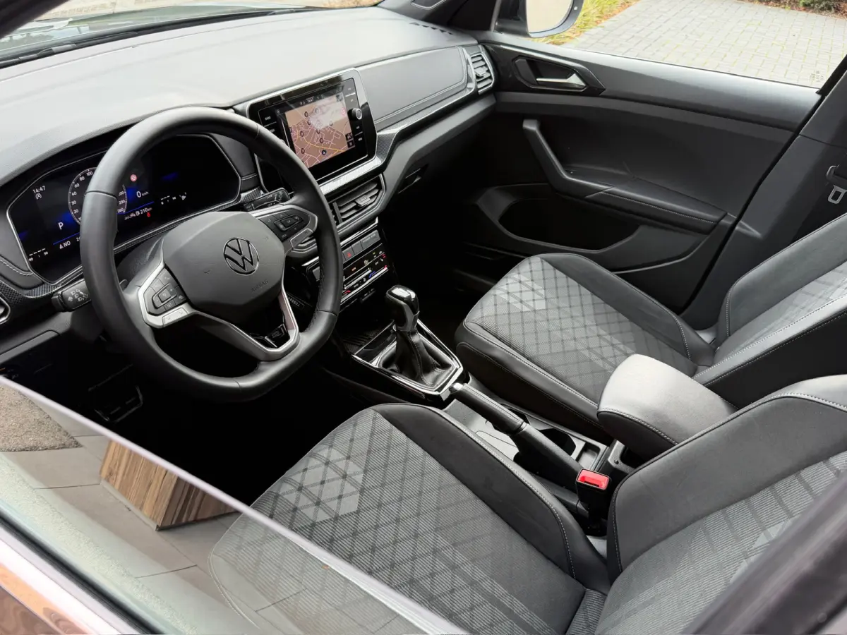 1.5 TSI 150pk DSG R-Line | Camera | Trekhaak | Navi | IQ light | Rijklaar incl. garantie