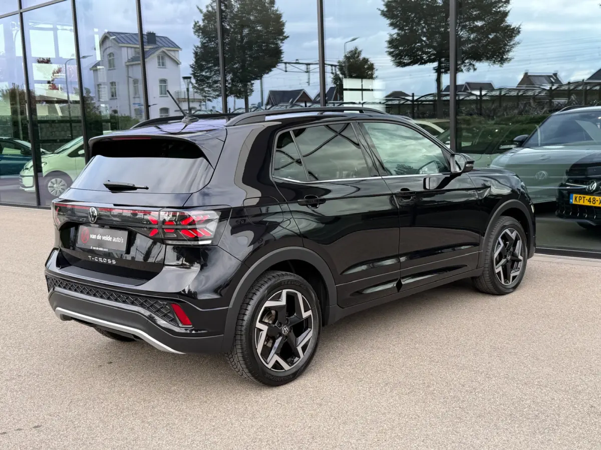 1.5 TSI 150pk DSG R-Line | Camera | Trekhaak | Navi | IQ light | Rijklaar incl. garantie