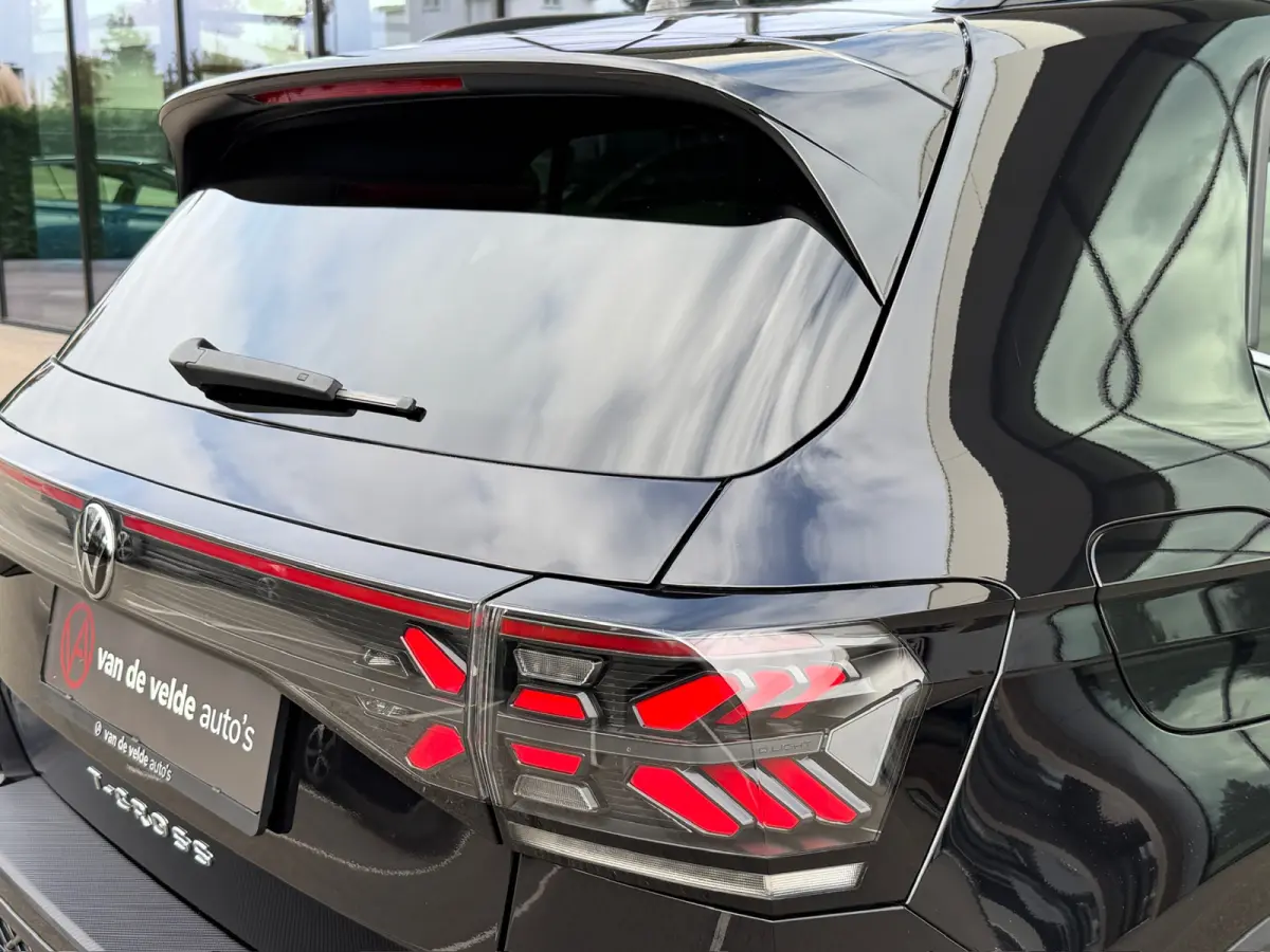 1.5 TSI 150pk DSG R-Line | Camera | Trekhaak | Navi | IQ light | Rijklaar incl. garantie