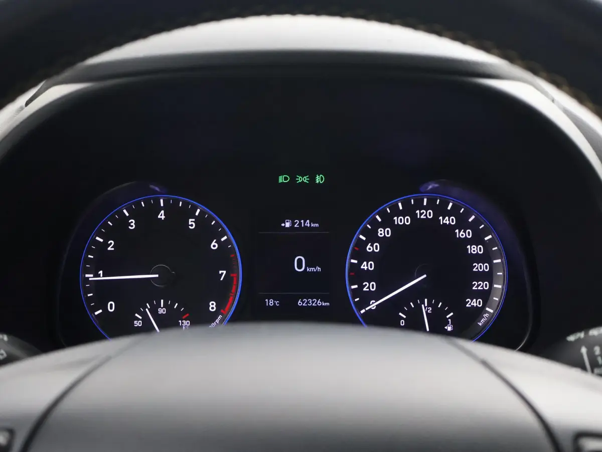 1.0T FASHION + TREKHAAK | CAMERA | APPLE CARPLAY | ANDROID AUTO | 18 INCH LMV
