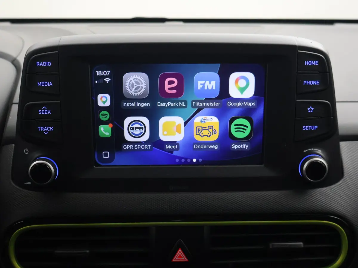 1.0T FASHION + TREKHAAK | CAMERA | APPLE CARPLAY | ANDROID AUTO | 18 INCH LMV