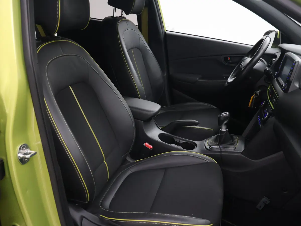 1.0T FASHION + TREKHAAK | CAMERA | APPLE CARPLAY | ANDROID AUTO | 18 INCH LMV