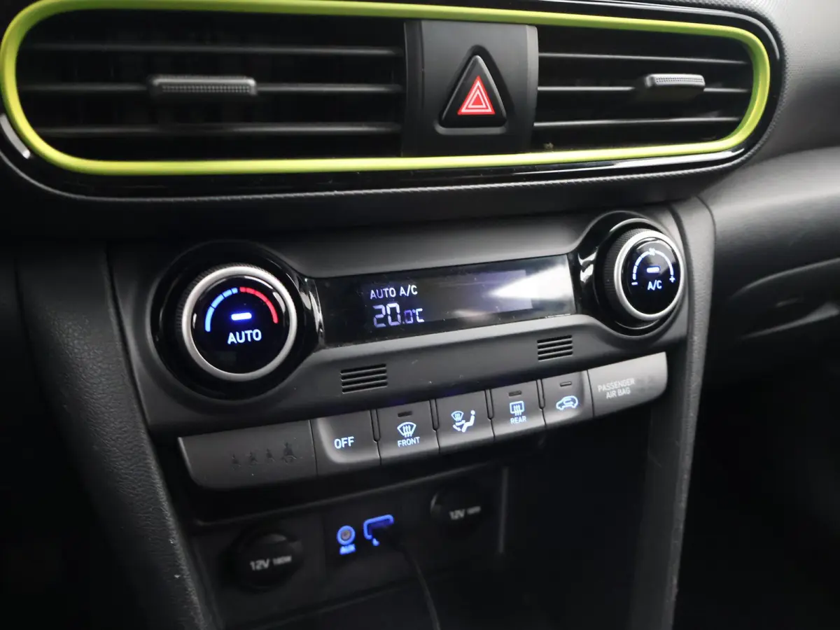 1.0T FASHION + TREKHAAK | CAMERA | APPLE CARPLAY | ANDROID AUTO | 18 INCH LMV
