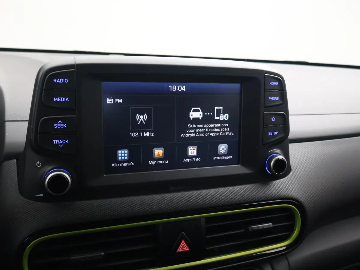 1.0T FASHION + TREKHAAK | CAMERA | APPLE CARPLAY | ANDROID AUTO | 18 INCH LMV