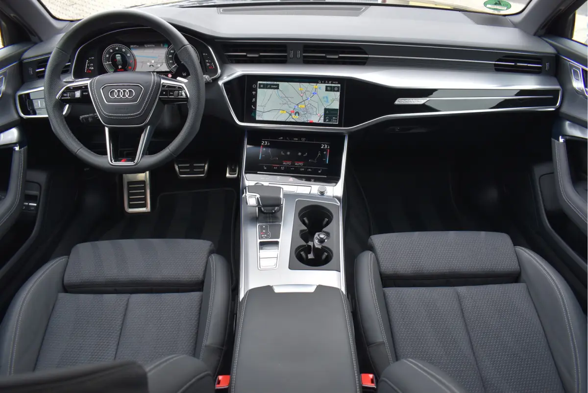 55 TFSI e Quattro S-Line 367 Pk Competition Pano Matrix HD Leder ACC S6 Diffusor