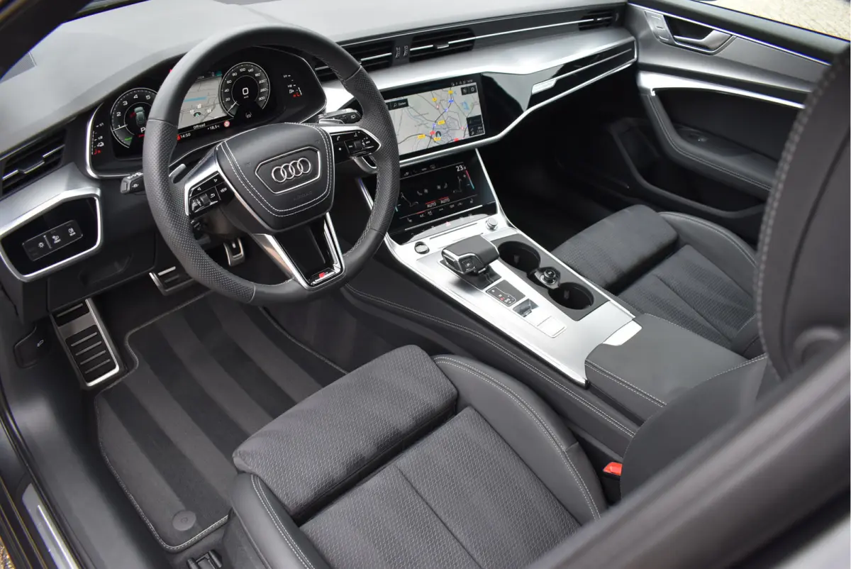 55 TFSI e Quattro S-Line 367 Pk Competition Pano Matrix HD Leder ACC S6 Diffusor