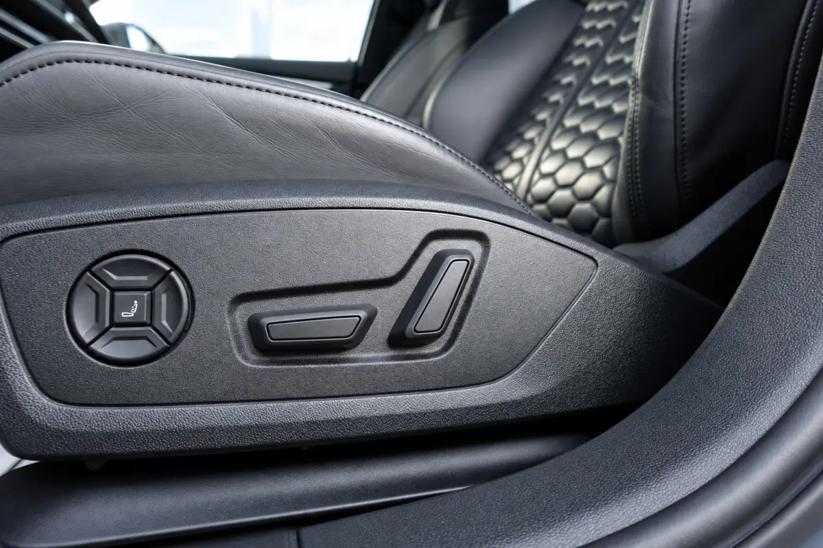 RS3 2.5 TFSI RS 3 quattro PANO KERAMISCH MASSAGE