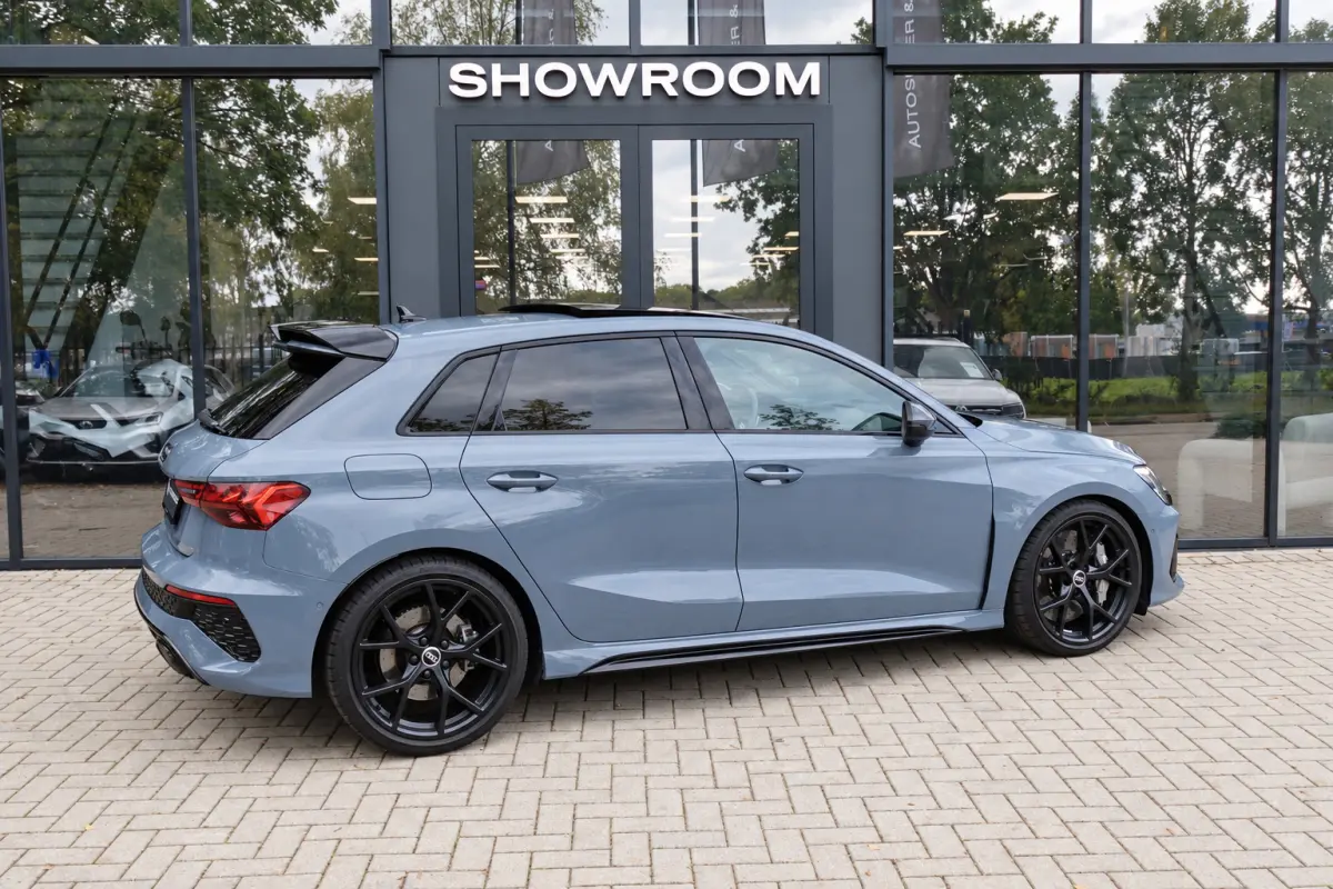 RS3 2.5 TFSI RS 3 quattro PANO KERAMISCH MASSAGE