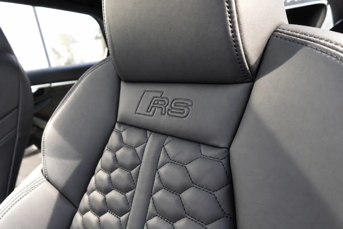 RS3 2.5 TFSI RS 3 quattro PANO KERAMISCH MASSAGE