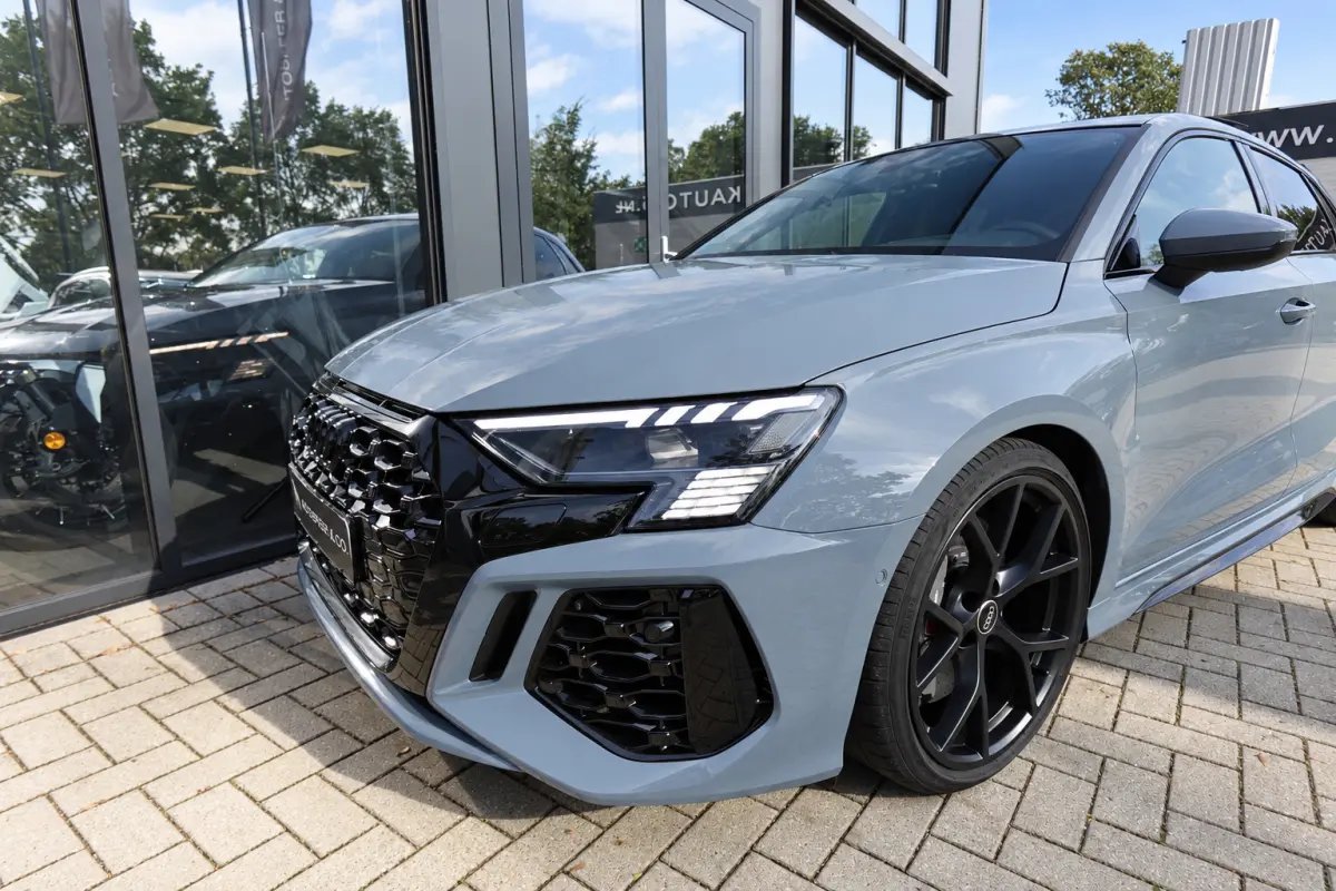 RS3 2.5 TFSI RS 3 quattro PANO KERAMISCH MASSAGE