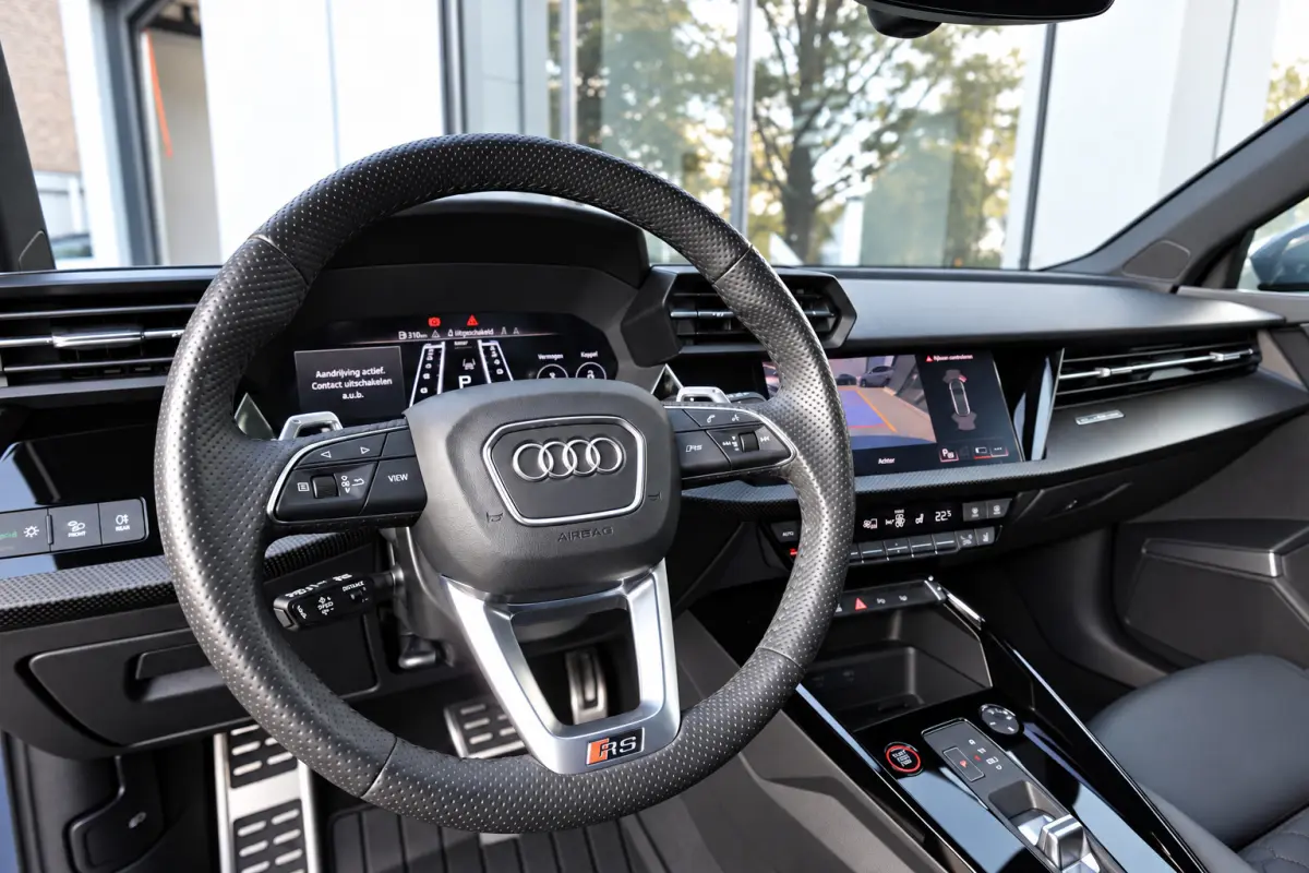 RS3 2.5 TFSI RS 3 quattro PANO KERAMISCH MASSAGE