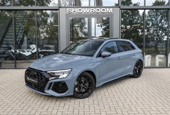 RS3 2.5 TFSI RS 3 quattro PANO KERAMISCH MASSAGE