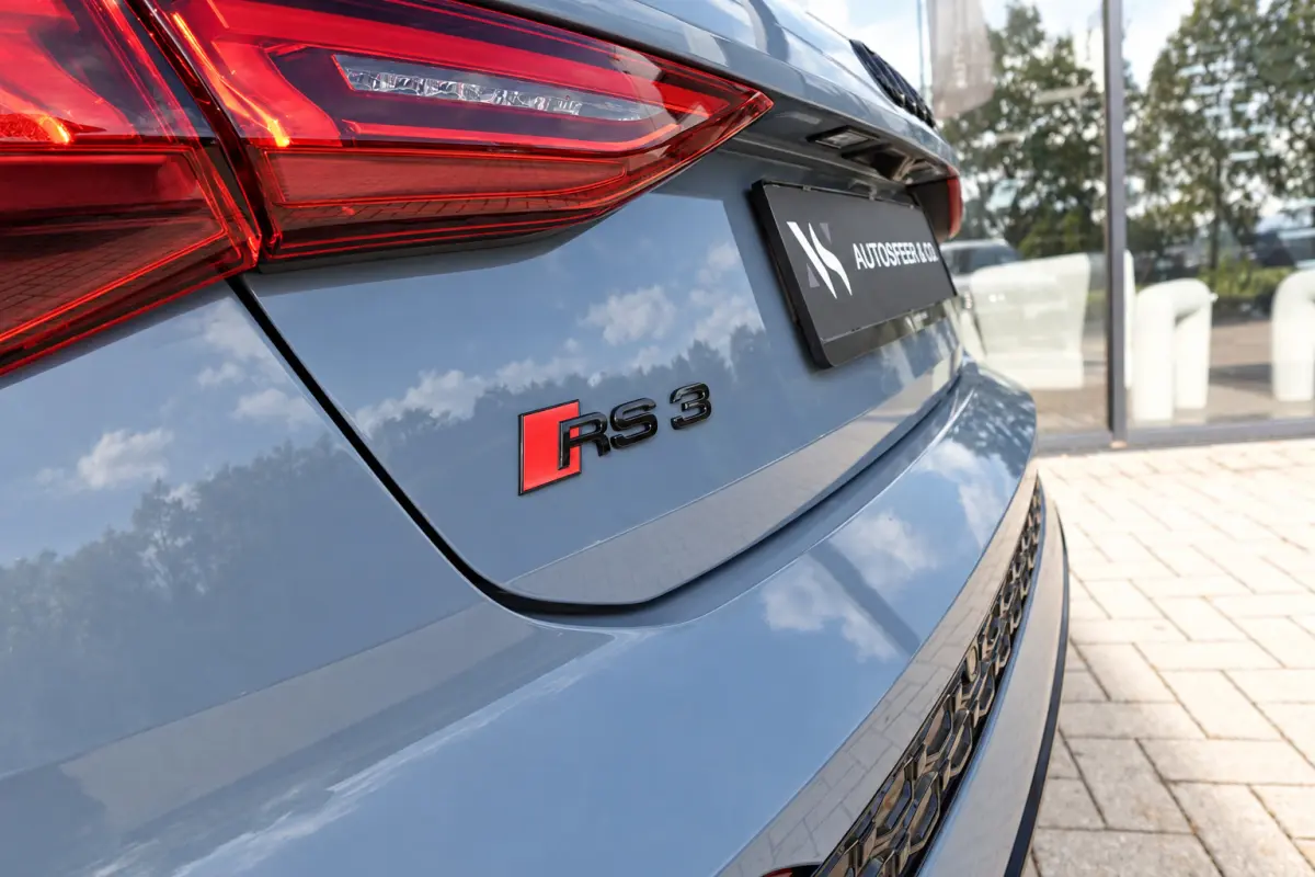 RS3 2.5 TFSI RS 3 quattro PANO KERAMISCH MASSAGE